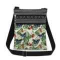 Vista detallada del bolso cruzado ligero con estampado de mariposas y correa ajustable. - Estilo Patchwork Estampado Mariposa Hoja Verde Exquisito (xk1277c)