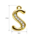 Goldene Buchstabe S Anhänger Detailansicht, Zirkon Steine, Maße 17x9mm edles Schmuckstück. - Buchstabe S (TC255-019-J)
