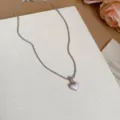Collana a catena color argento con ciondolo a cuore rosa chiaro, gioiello elegante e chic. - Collana 50# - Argento - Rosa