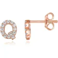 Orecchini a lobo lettera Q in oro rosa con zirconi cubici scintillanti per donne e ragazze. - Oro Rosa Q