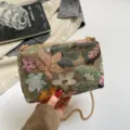 Bloemen geborduurde pailletten crossbody tas met gouden ketting voor stijlvolle vrouwen. - Groen