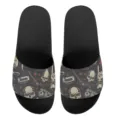 Freizeichen Unisex Pantoletten mit vintage Rock Totenkopf und Gitarren Druck für bequemen Alttag. - 35 / Retro Rock Druckstil (YZTB-044)