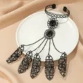 Gothic black metal bracelet with finger rings for Halloween - Black Lace Bracelet