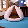 Lettino a tenda in peluche rosa per animali domestici con fiocco e taglie. - S: 40*27cm / Taro Lattescente