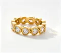 Anello in acciaio inossidabile dorato con cuore, elegante fedina in cristallo. - Taglia 6 / Cuore