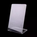 Transparenter Acryl-Ohrringständer, ideal für die Präsentation von Ohrsteckern und Körperschmuck. - Abgeschrägter Stil