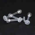 Transparenter Acryl Piercing Schmuck Detailansicht mit klaren Labret Stekern und Stiften. - Runder Kopf Lippenstecker / 1.2x8x4mm / Transparent
