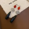 Chic κινέζικου στιλ vintage σκουλαρίκια με κόκκινες χάντρες και μαύρα μενταγιόν - Σκουλαρίκια Κινεζικός Κόμπος (28#)