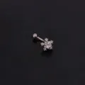 Edler Piercing-Stecker aus Edelstahl mit einem funkelnden Zirkonia-Schneeflocken-Anhänger. - Stil 7 Silber