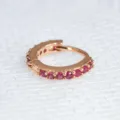 Orecchino cartilagine cerchio zircone rosa oro rosa piercing 0.8mm modello variante - 0.8x6mm / Tono oro rosa con zirconia rosso rosa