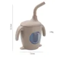 Silikon Baby Trinkbehr mit Strohhalm Pinguin Form Kleinkind Lerntasse mit Griffe 150ml - Kaffeebraun