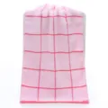 Roze geruite katoenen gezichtshanddoek, zachte en absorberende handdoek voor dagelijks gebruik thuis. - 34*75 cm / Roze