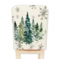 Funda de silla navideña con abetos verdes y copos de nieve grises para decoracion festiva. - 1 pieza / Letra D