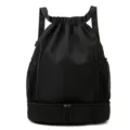 Zaino nero con cordino e pratico scomparto inferiore, grande borsa sportiva per uomo. - Nero (versione tinta unita)