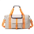 Grande borsa da palestra sportiva borsone viaggio con cinghie di colore a contrasto e tasche. - Bianco
