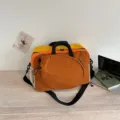 Μεγάλη αθλητική τσάντα color block, κομψή τσάντα ώμου τένις και μπάντμιντον για την προπόνηση. - Καφέ