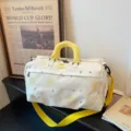 Large capacity travel duffel bag with cute star pattern, stylish canvas overnight luggage bag. - 42*23*22 / Yellow