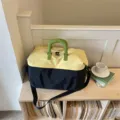 Grand sac de voyage duffel, design élégant jaune et noir avec poignées vertes. - 40*23*27 / Noir