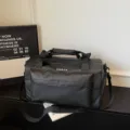 Grand sac de voyage noir imperméable sac de sport de fitness avec bandoulière pour femmes et hommes. - Noir