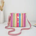 Bunte gewebte Umhängetasche mit Katzenperlenanhänger, stilvolle und frische Alltags-Tasche. - Rosa
