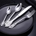 Edelstahl Besteckset Vintage Palast Stil Silberne Messer Gabel Löffel Set 4 Stück - 4-teiliges königliches Set in Silber