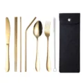 Tragbares goldenes Besteckset aus Edelstahl mit Messer Gabel Löffel Stäbchen und Tasche. - 7-teiliges Set / Dunkelschwarze Tasche + Gold