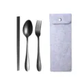 Tragbares Edelstahl Besteckset mit grauer Filztasche, ideal für Outdoor-Reisen und Picknick. - Dreiteiliges Set / Weißgraue Tasche + Schwarzes Besteck