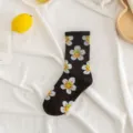 Zwarte katoenen dames sokken met schattig smiley bloem jacquard patroon voor dagelijks. - Eén maat / Zwart