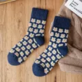 Dicke Kaschmir Winter warme Socken, dunkelblaues Blumenmuster gemütliche thermische Wollsocken - Einheitsgröße / Kleine Blume
