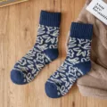 Dicke Kaschmir Damen Wintersocken warm, weiche blaue Wollsocken mit Muster für kalte Tage. - Einheitsgröße / Fliegender Vogel