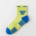 Herren Sportsocken, fluoreszierendes Gelb und Blau, Mittelschaft Laufsocken mit Gitter Polsterung. - Einheitsgröße / Grün