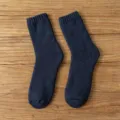 Dicke warme Wollsocken fuer Herren Winter waermende Frotteesocken Mittelrohr einfarbig - Einheitsgröße / Marineblau