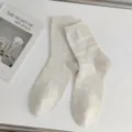 Koreanische süße Herzen Strick Damen Socken, weiche atmungsaktive Baumwolle weißer Strumpf. - Einheitsgröße / Weiß