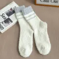 Herren Winter dicke warme Korallenfleece Socken kuschelige Hausschlaf Socken gestreift - Einheitsgröße / Weiß