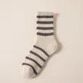 Gemütliche gestreifte Thermosocken für Damen in Beige und Braun, dicke Wintersocken Variante. - Einheitsgröße / 446 Weiß Basis Ganzkörper Streifen