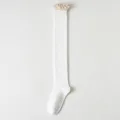 Weiße Kniestrümpfe mit Spitze, bequeme gerippte lange Socken für süßen Alltagsstil. - Einheitsgröße / Vertikaler Streifen Spitzen-Stil / Weiß