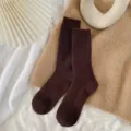 Dunkelbraune gerippte Kaschmirsocken für Damen, extrastdicke Wintersocken, Schlaf-Bodensocken - Einheitsgröße / Kaffeebraun