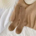 Braune gerippte Winter warme Kaschmir Socken für Damen, kuschelige dicke Plüsch Sock. - Einheitsgröße / Khaki
