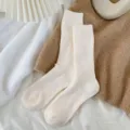 Gemütliche gerippte Kaschmirsocken für Damen Winter warme dicke Socken in Off-White - Einheitsgröße / Milchweiß