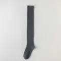 Dunkelgraue gerippte Overknee Strümpfe für Damen, kuschelige warme lange Wintersocken. - Einheitsgröße / Vertikaler Streifen Regulärer Stil / Grau