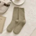 Calcetines de tubo medio de terciopelo de visón liso para mujer, cálidos calcetines de casa. - Talla única / Gris Marrón
