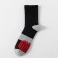 Mens colorblock athletic socks cotton breathable basketball crew socks activewear 1-pair - One Size / Black