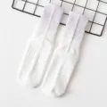 Damen Farbverlauf wadenhohe Socken Antirutsch Yoga Fitness Sport Baumwolle weiss - Einheitsgröße / Lila Sockenbündchen