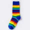 Bunte Regenbogen gestreifte Wadenlange Baumwollsocken, bequeme Freizeit Mode Strumpfwaren. - Einheitsgröße / Blaue Sockenbündchen