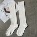 Einfarbige gerippte Kniestruempfe, japanischer JK Stil weiße lange Stiefelsocken fuer Damen - Einheitsgröße / Wade / Weiß
