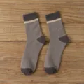 Men's mid-calf winter warm cotton socks with color-block design, cozy and trendy daily. - One Size / Coffee