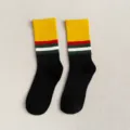 Chaussettes mi-hautes d'hiver épaisses pour hommes, chaussettes rayées colorblock. - Taille unique / Bord de Chaussette Jaune