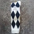 Calcetines altos de rombos en blanco y negro para mujer de algodón estilo vintage. - Talla única / Base Negra Rombos Blancos