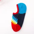 Damen geometrische Füßlinge Baumwolle atmungsaktiv rutschfest Sneakersocken für den Alltag - Einheitsgröße / Rote Spitze & blaue Ferse