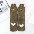 Mujeres invierno cálido felpa coral calcetines orejas gato tierno corazón calcetines suelo - Talla única / Verde